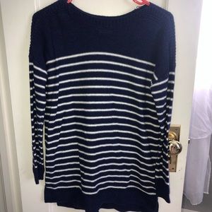 Old navy sweater